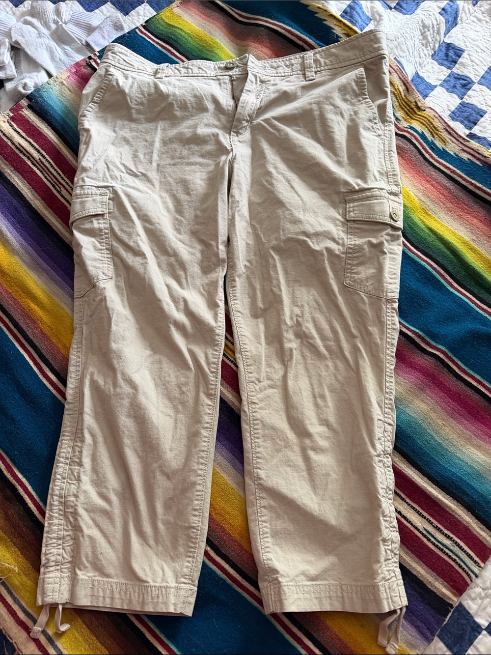 Eddie Bauer Women's Cream Capris with Cargo Pockets